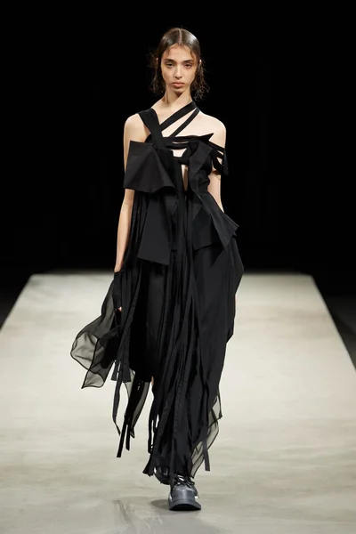 Look 26